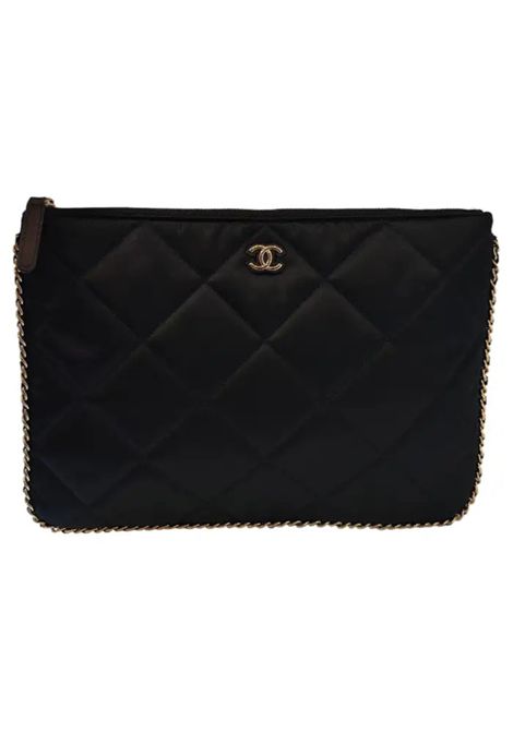 Chanel black satin Gold tone hardware clutch Chanel Pre-Owned | POCHETTE RASOPOCHETTE