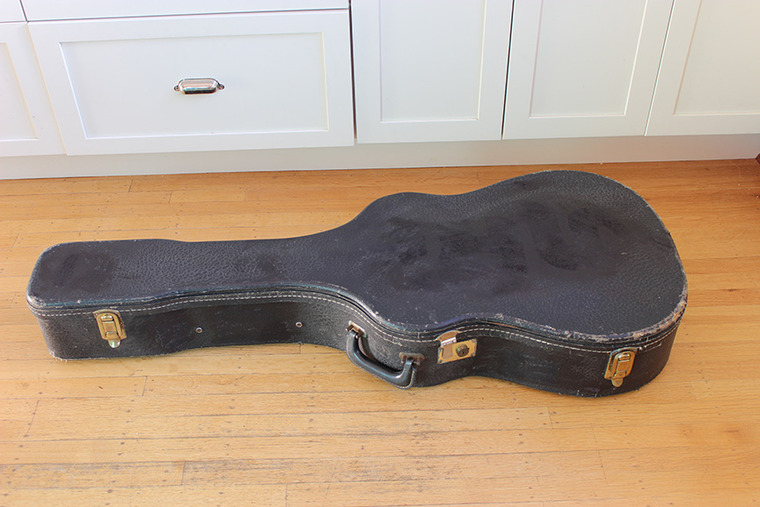 Vintage Guitar Cases for Sale 1905 M+W Bullshead Leather Case, 1960s