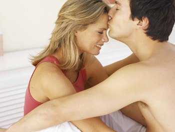 gallina-que-come-huevo-aunque-le-quemen-el-pico