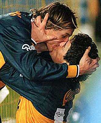 beso-maradona-caniggia