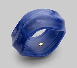 0401612885922r_300x400