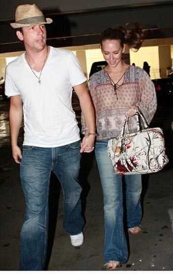 jennifer-love-hewitt-prada-fairy-handbag