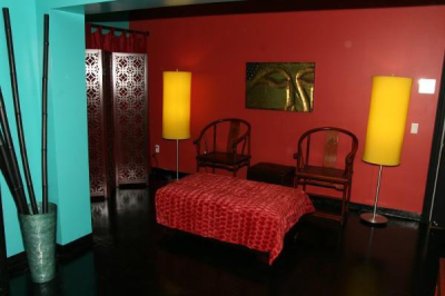 Chateau Poochie Dog Hotel &amp; Spa Logo