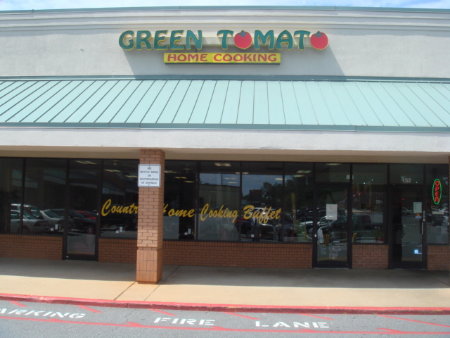 Green Tomato Buffet Logo