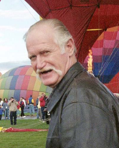 Eric Dahl, Building Designs Logo