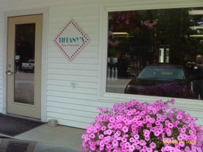 Tiffany's Beauty &amp; Tanning Salon, LLC Logo