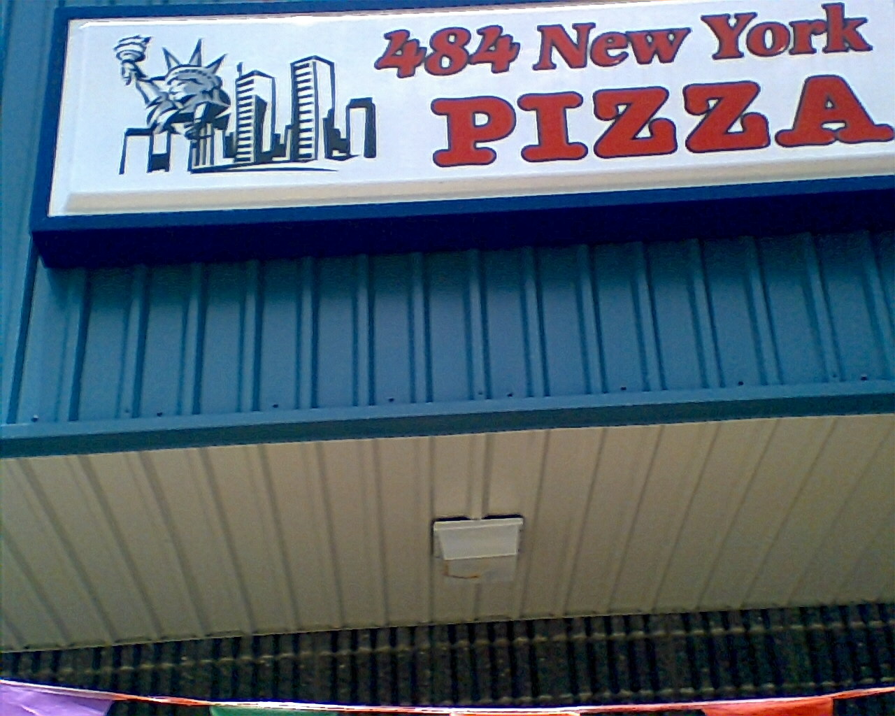 484 New York Pizza Logo