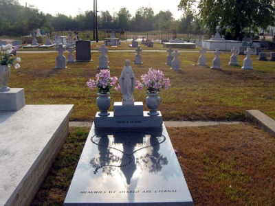 A &amp; D Monument Logo