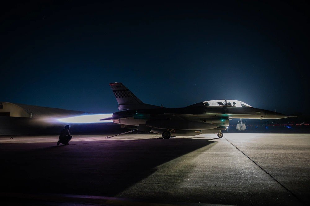 Emily’s Thoughts on the F-16 Fighting Falcon: Small, Fast, and Built to Fight