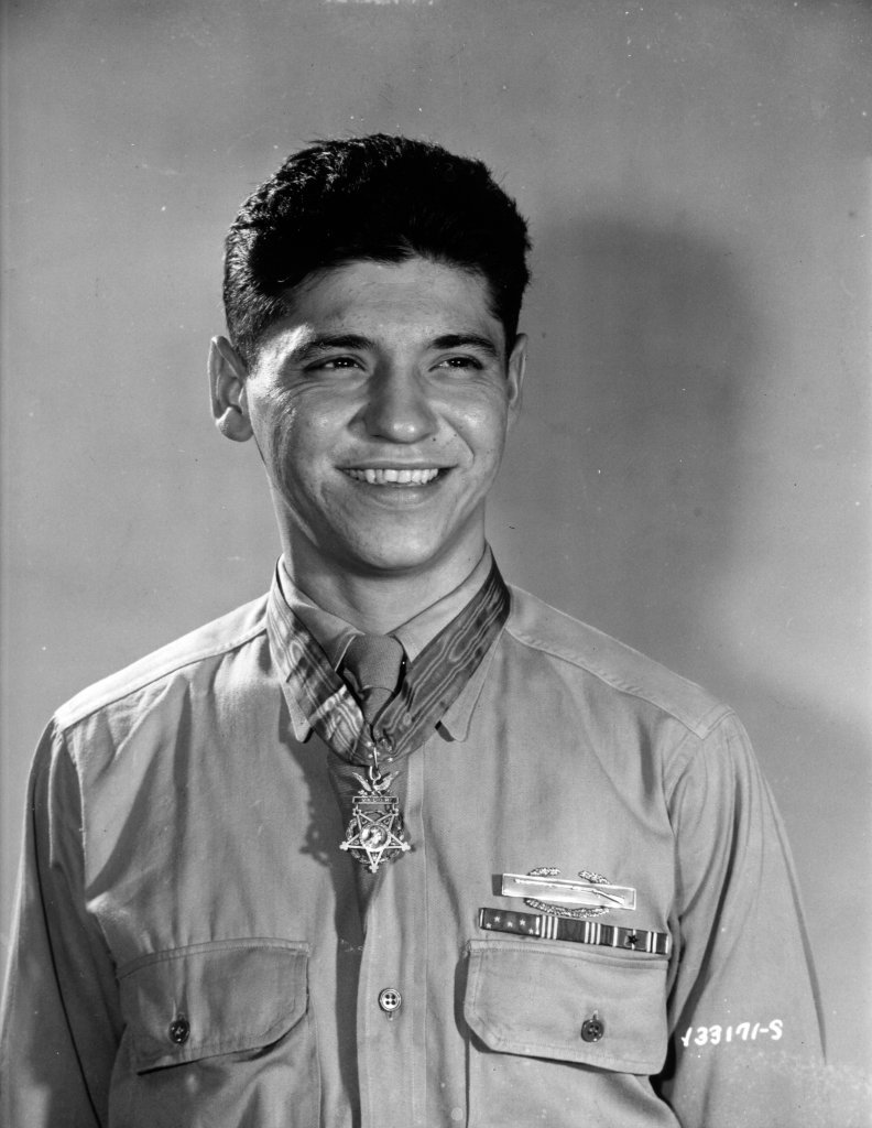 Medal of Honor: Alton W. Knappenberger – World War II – Italy – February 1944