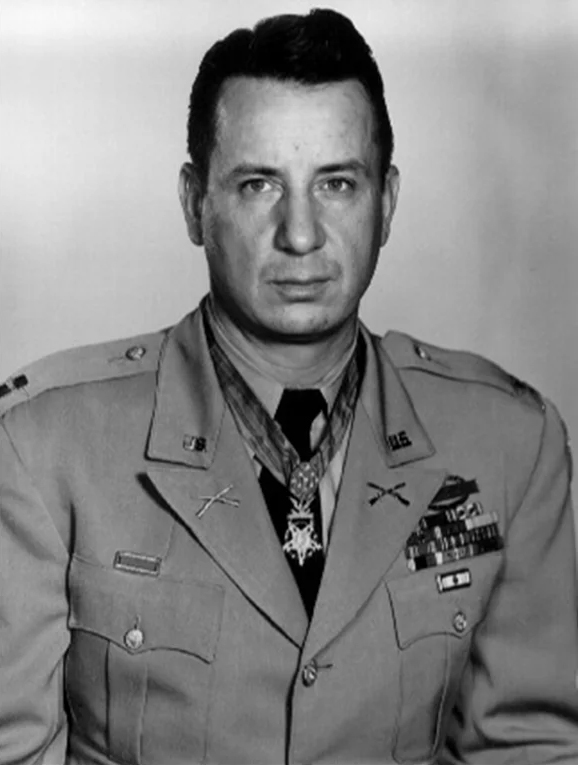 Medal of Honor: Raymond Harvey – U.S. Army – Korean War