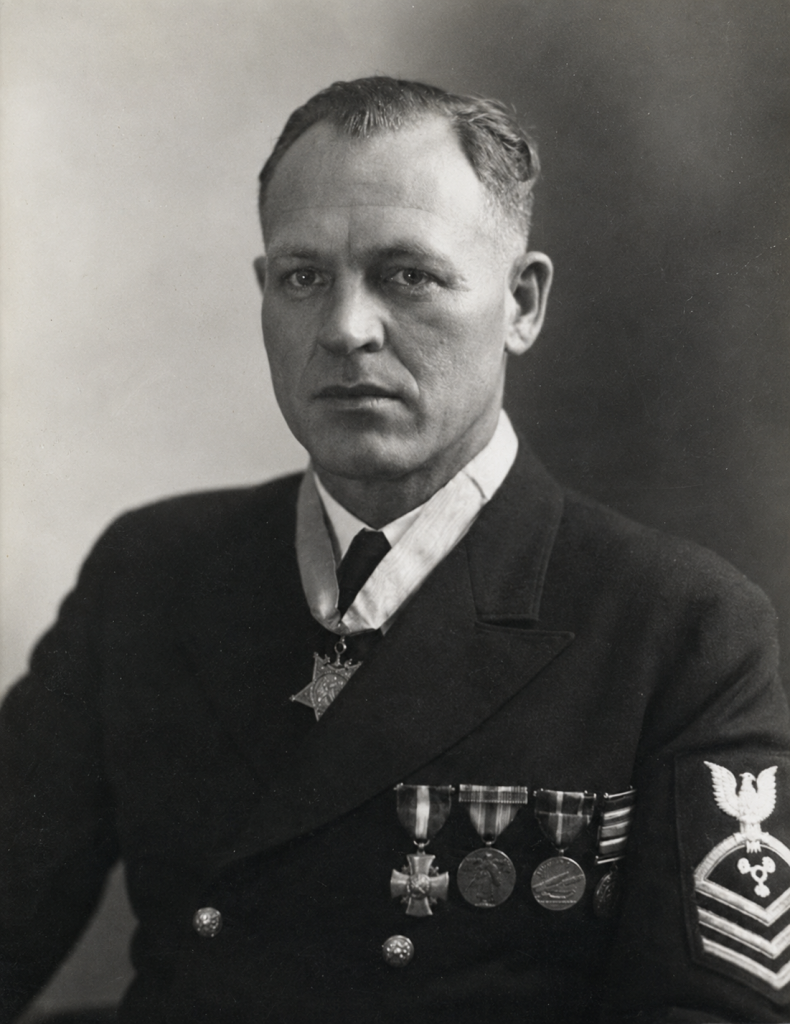 Medal of Honor: William Badders - USS Squalus Rescue - May 13, 1939