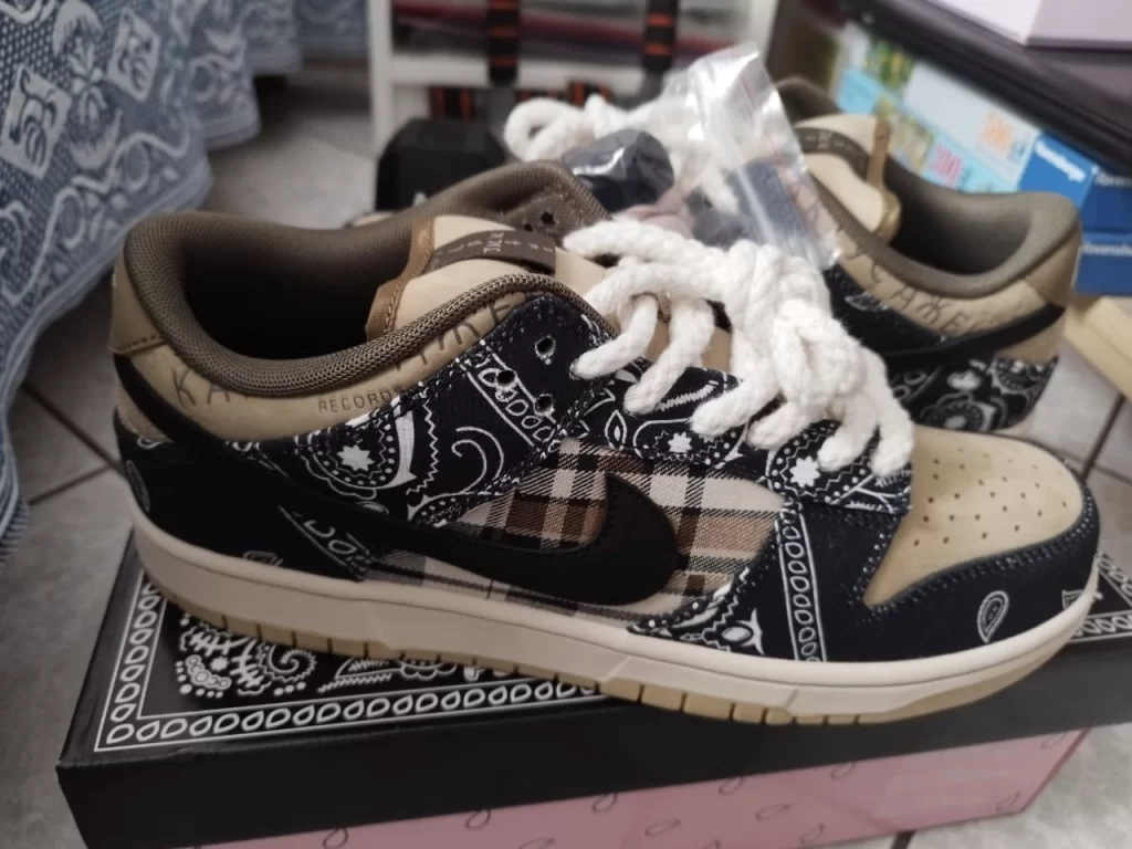 Replica Travis Scott Dunks Bandana Low