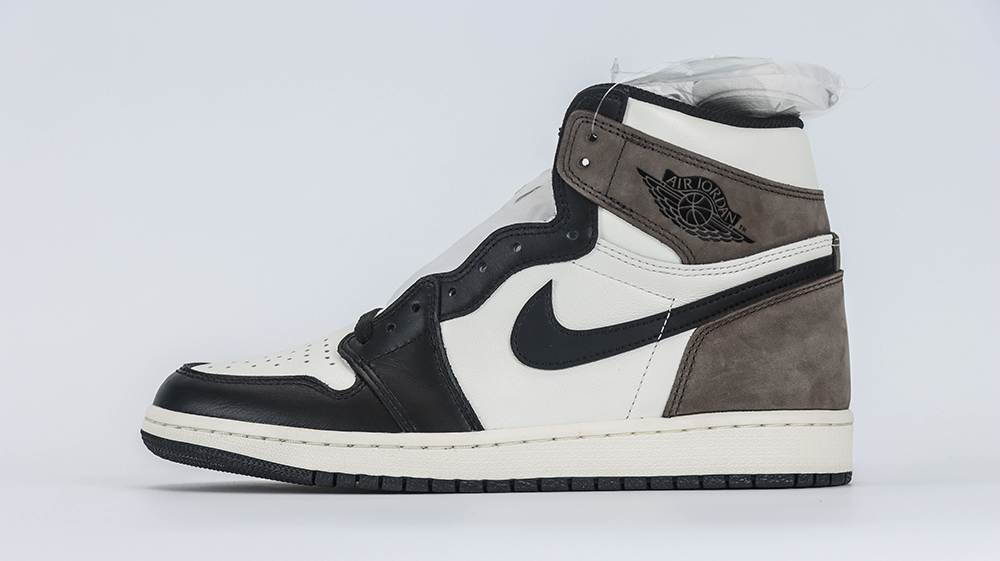 AIR JORDAN 1 DARK MOCHA REPS