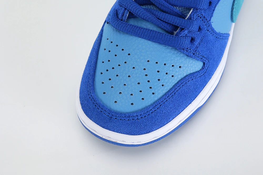 Dunk Low Blue Raspberry Reps2023 04 24 at 13.36.21 6