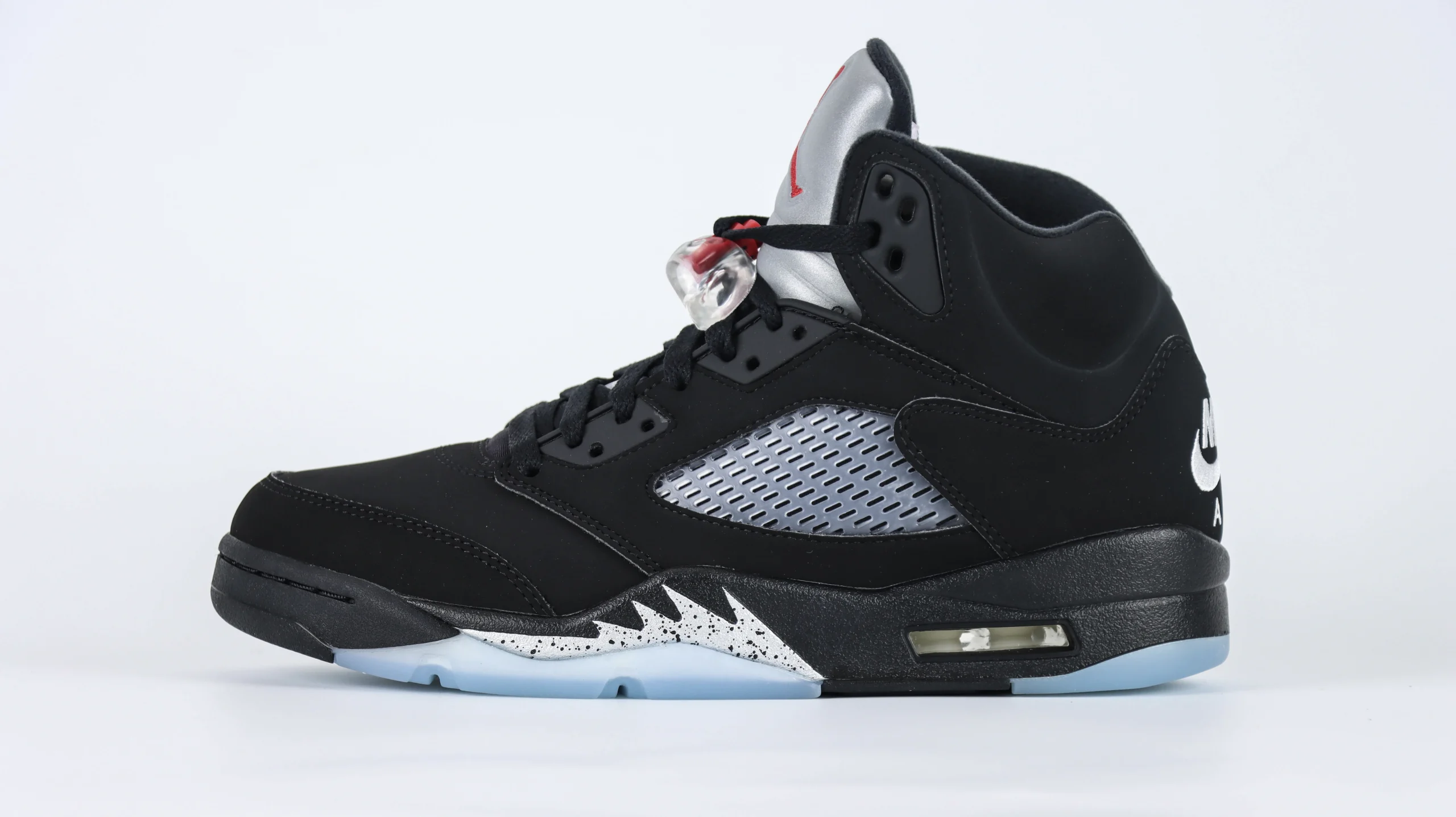 Jordan 5 Retro Black Metallic (2016)