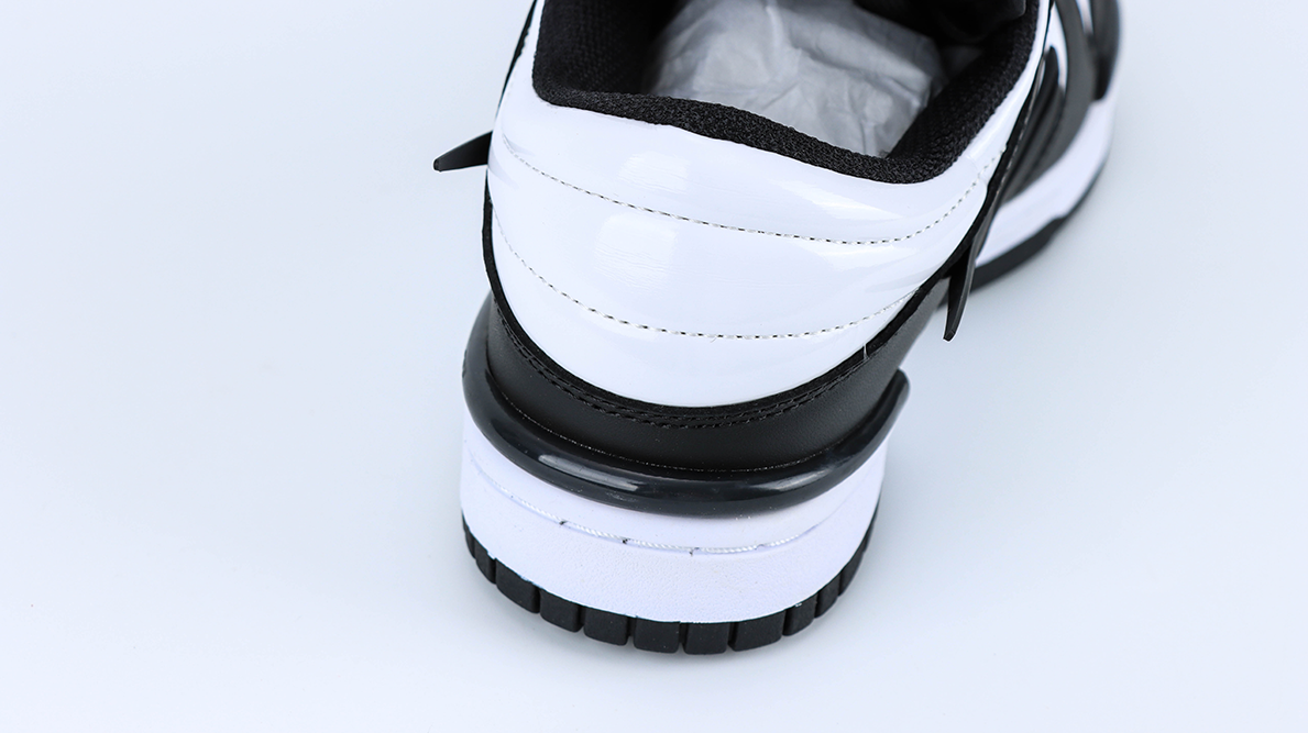 Dunk Low Twist 'Panda' Replica