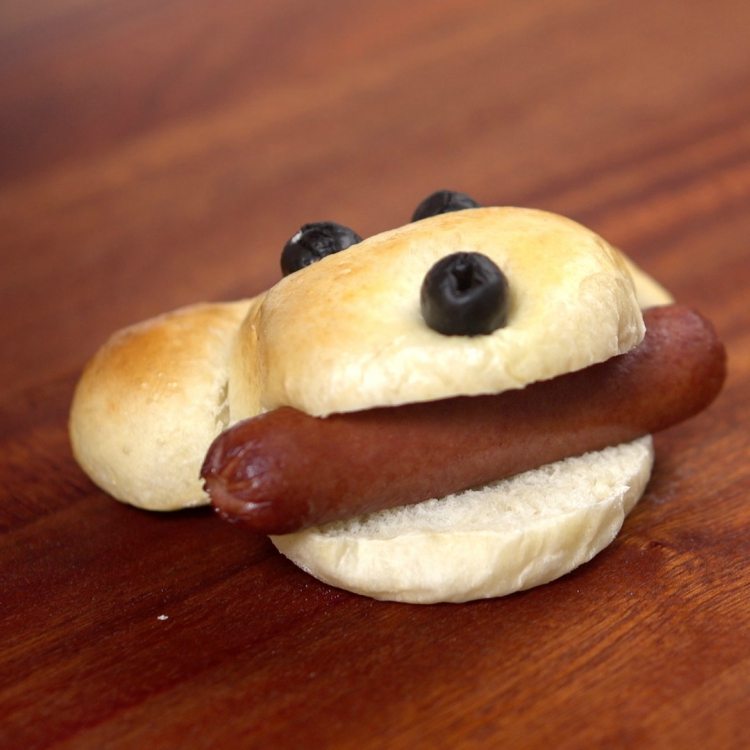 How To Make Adorable Hot Doggie Buns