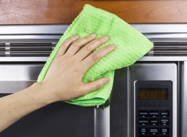 10 Ways to Clean and Polish Stainless Steel Appliances