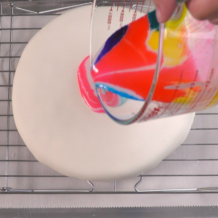 Here's a Colorful (and Shockingly Easy) Way to Decorate a Cake!