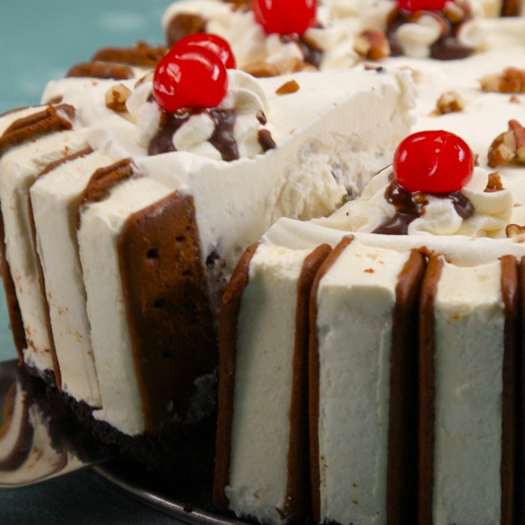 Simple and Easy NoBake Ice Cream Sandwich Cake