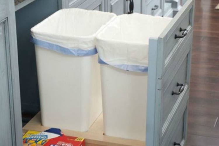 7 Ways to Freshen Your House Using Dryer Sheets