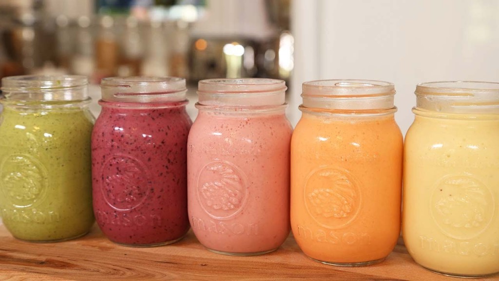5 Breakfast Smoothies for Every Day of the Week