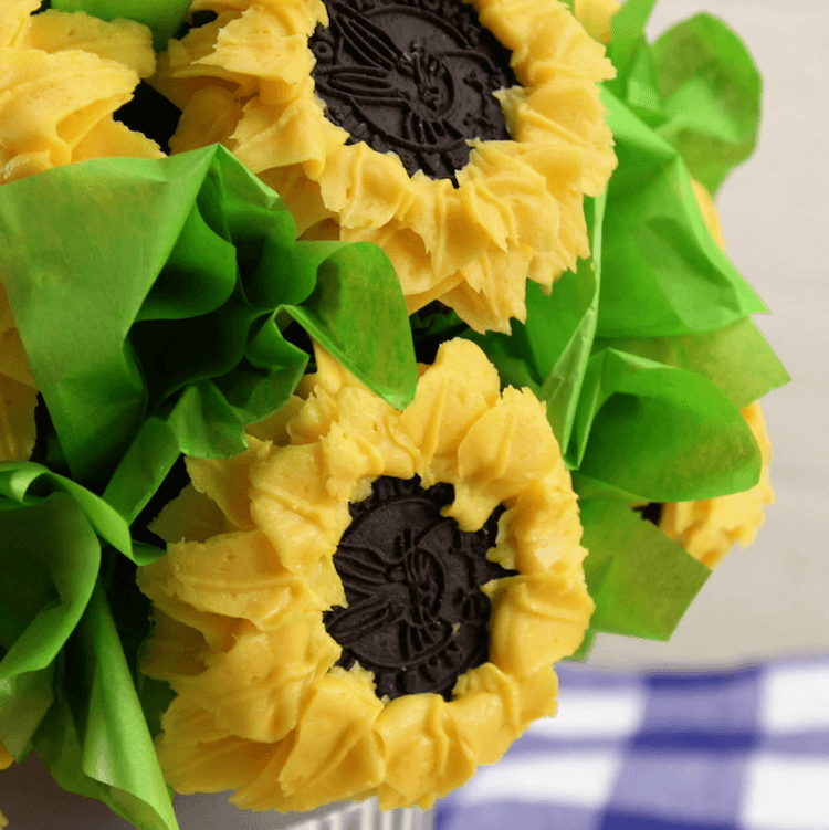 How to Make a Sunflower Cupcake Bouquet