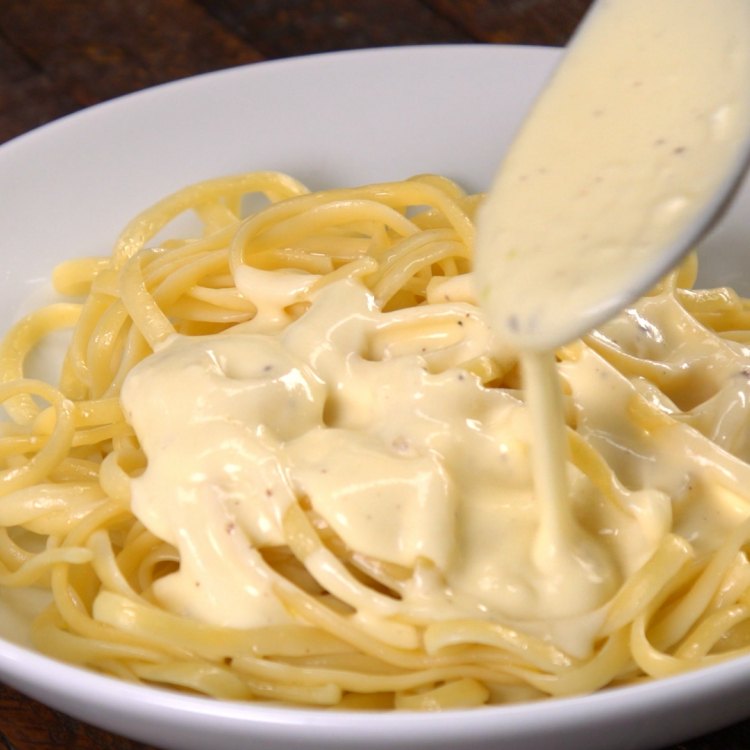 Best Homemade Alfredo Sauce
