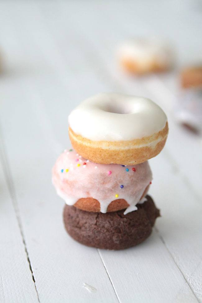 7 Amazing Foods You Can Make With Cake Mix (Besides Cake)