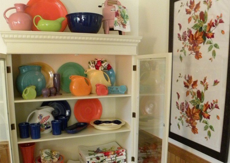7 Best Thrift Store Buys for Your Kitchen (and 4 Things to Avoid)