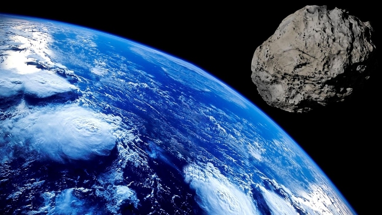 Football Field Sized Asteroid Will Approach Earths Orbit On Monday Night