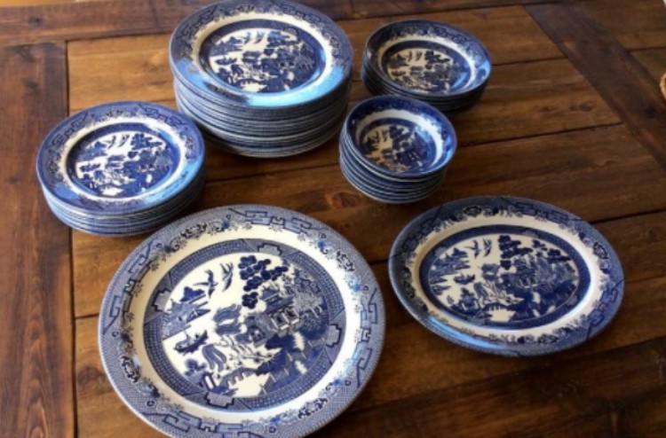 7 Things You May Want To Look For At Thrift Stores