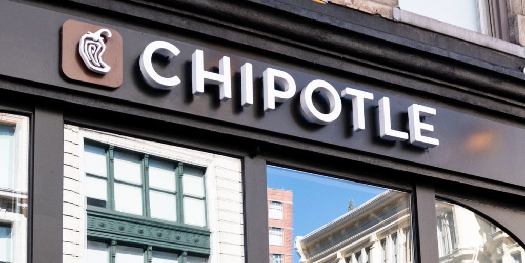 The Latest Food Poisoning Outbreak at Chipotle is the Chain’s Worst Yet