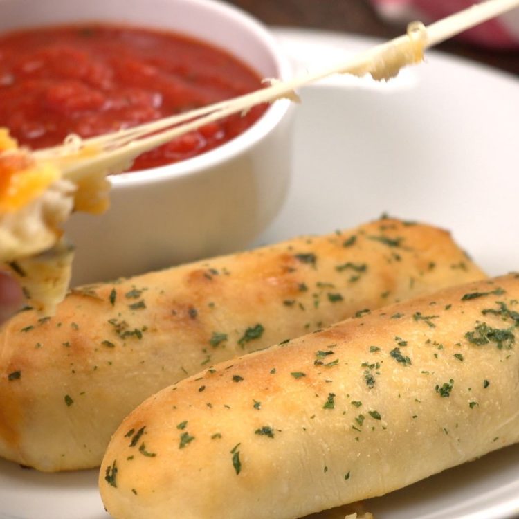 Stuffed Pizza Sticks