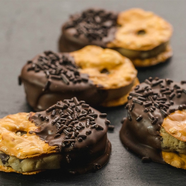 4 Fab Pretzel Crisps® Bites