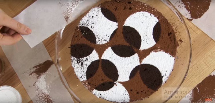 Circular pattern on cake.