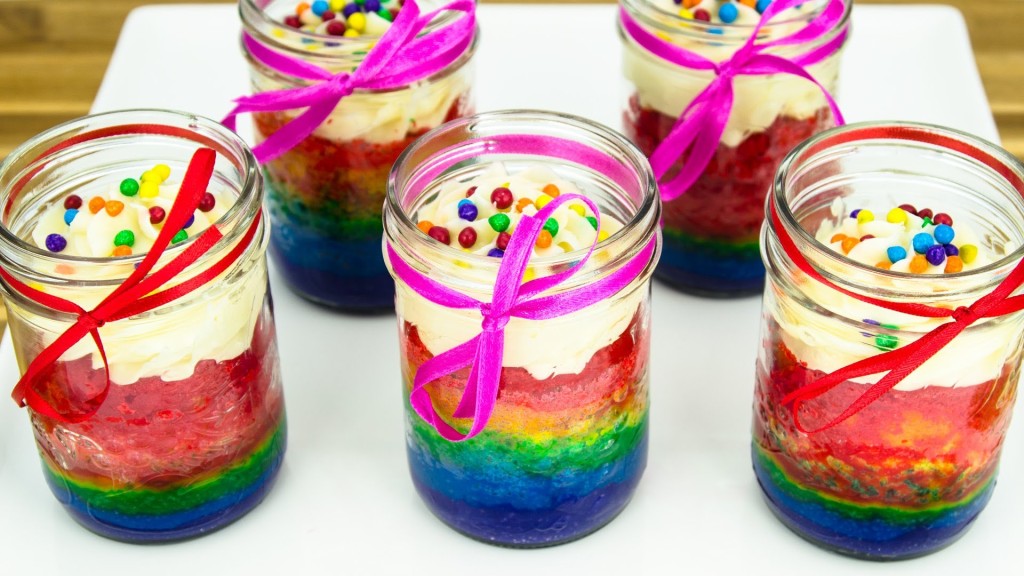 How to Make Rainbow Cupcakes in Mason Jars