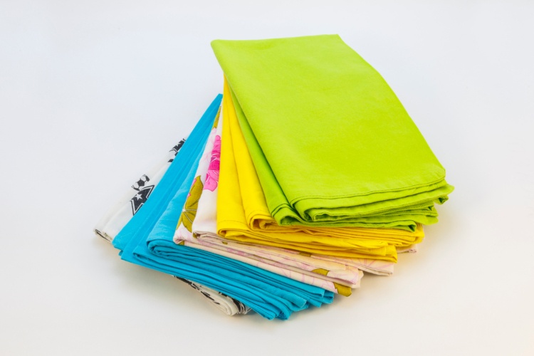 5 Reasons Not to Throw Away Old Pillowcases