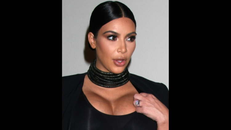 Kim Kardashian Neck Necklace 2025