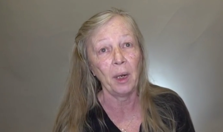 What to buy a 62 year old woman 2025