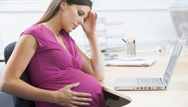 கர்ப்ப காலத்தில் பெண்களுக்கு உடலில் ஏற்படும் ஆபத்து அறிகுறிகள்
