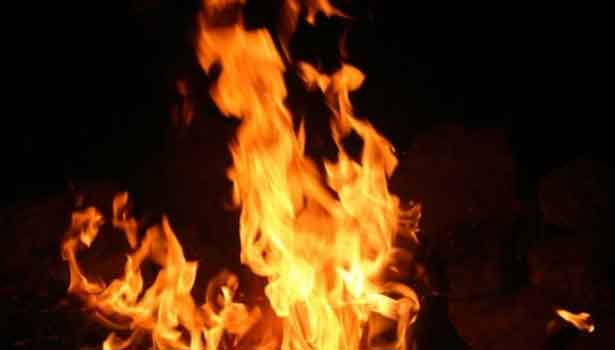 விருத்தாசலம் அருகே பொதுதேர்வு சரியாக எழுதாததால் தீக்குளித்த எஸ்.எஸ்.எல்.சி. மாணவி சாவு