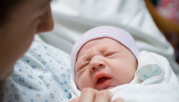 தாய்ப்பால் கொடுக்கும் பெண்கள் தவிர்க்க வேண்டிய உணவுகள்