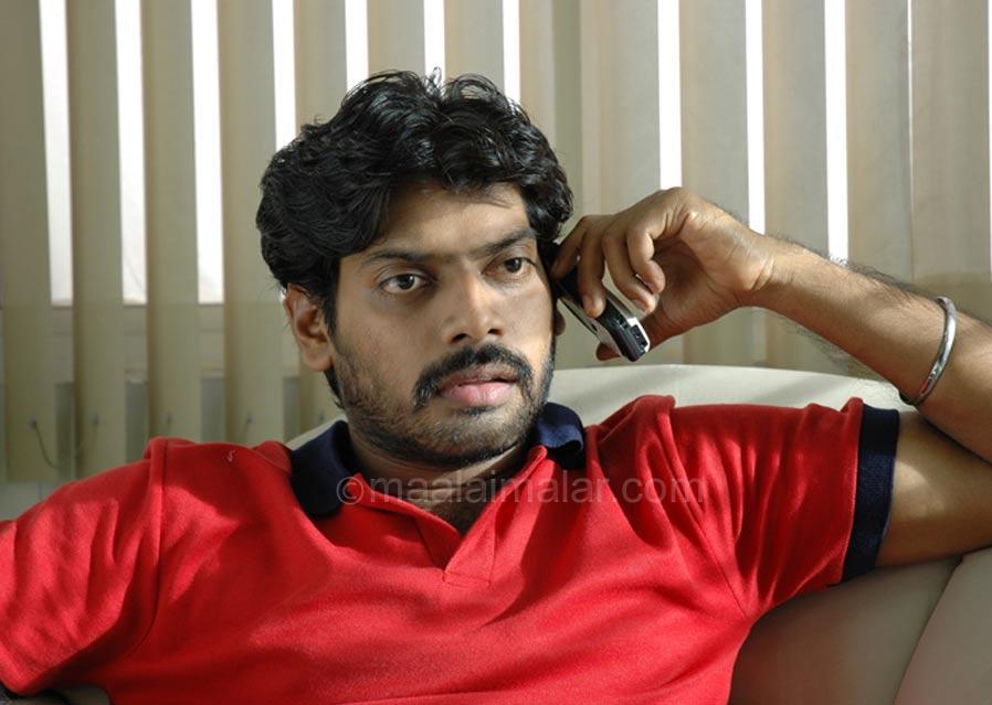 நிதின் சத்யா