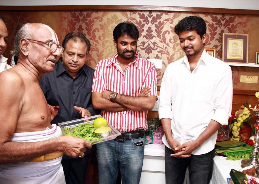 விஜய் இயக்கத்தில் விஜய்