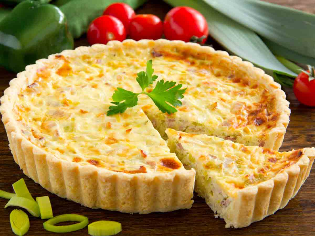 Calories in Broccoli & stilton quiche by Crimp & Pring and Nutrition