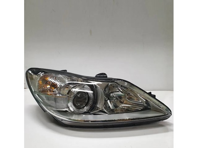 2010 Hyundai Genesis Headlight