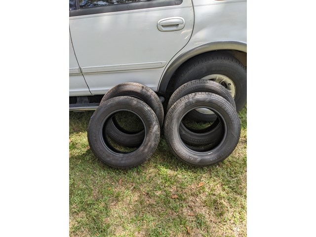 1997 Toyota Avalon Tires