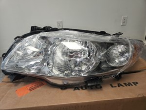 2009 Toyota Corolla Headlight